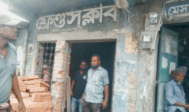 কেশবপুরের মঙ্গলকোট ফ্রেন্ডসক্লাবে দীর্ঘদিন  পর চলছে সংস্কারের কাজ