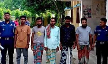 নওগাঁয় বিভিন্ন এলাকায় অভিযান চালিয়ে গণধর্ষণ মামলার ৫ আসামি গ্রেপ্তার