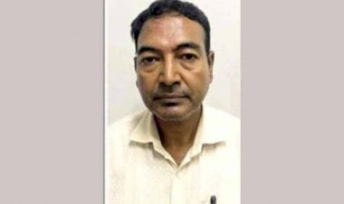 নওগাঁয় প্রশ্নফাঁসের অভিযোগে পিএসসি সহকারী পরিচালক আলমগীর কবির গ্রেফতার