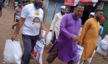 বুড়িচংয়ে পানিবন্ধি হিন্দু পরিবারে মাঝে ত্রান সামগ্রী বিতরণ