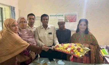 নরসিংদীর মনোহরদীতে উপজেলা নির্বাহী অফিসারের কলেজ পরিদর্শন