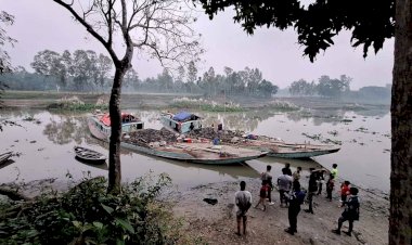 নরসিংদীর শিবপুরে বালুমহাল ও মাটি ব্যবস্থাপনা আইনে এক লক্ষ পঞ্চাশ হাজার টাকা জরিমানা আদায়
