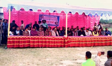 রাজশাহী মোহনপুর  শ্যামপুর  বাজারে যুবনেতা আসলাম এর দোকানে আগুন
