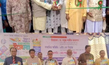 নওগাঁর মান্দা প্রেস ক্লাবে নিভৃত পল্লীতে হয়ে গেল ১৩ তম অনন্য বই মেলা