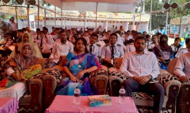 নরসিংদীতে বিতর্ক প্রতিযোগিতায় নাছিমা কাদির মোল্লা  হাই স্কুল এন্ড হোমস দল চ্যাম্পিয়ন