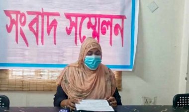 নওগাঁয় দীর্ঘ ২বছর সংসার করার পরে প্রথম স্ত্রী মৌসুমি খাতুন স্বামীর স্বকৃীত চেয়ে সংবাদ সম্মেলন