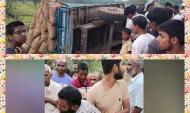 নওগাঁয় কাকড়ার চাকায় পষ্ট হয়ে রহিমুল ইসলাম নামে এক মোটরসাইকেল আরোহীর মৃত্যু