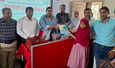 গোবিন্দগঞ্জে প্রাথমিক বিদ্যালয়ের শিক্ষার্থীদের নৈতিকতা উন্নয়নে উপকরণ সামগ্রী বিতরণ