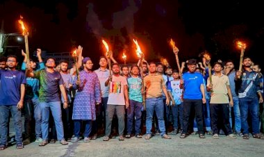 ডিপ্লোমা কোটার প্রতিবাদে পাবিপ্রবিতে প্রকৌশল শিক্ষার্থীদের মশাল মিছিল, ক্লাস-পরীক্ষা বর্জনের ঘোষণা