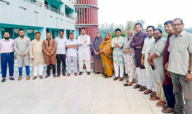 বগুড়ায় টিএমএসএস শিক্ষা প্রতিষ্ঠান পরিদর্শনে উপদেষ্টা ও সেক্রেটারি : শিক্ষা কার্যক্রমে গতি আনতে দিকনির্দেশনা
