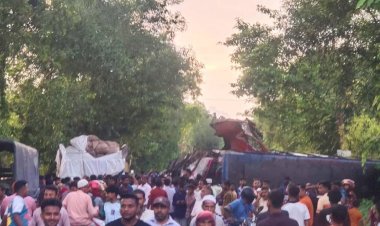 রাজশাহী পবায় বাস-ট্রাকের মুখোমুখি সংঘর্ষে  আহত ৫ নিহত ১,