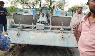 নওগাঁর মান্দায় হাল চাষের সময় ট্রাক্টরের ফালের নিচে চাপা পড়ে রায়হান নামে এক যুবকের মর্মান্তিক মৃত্যু