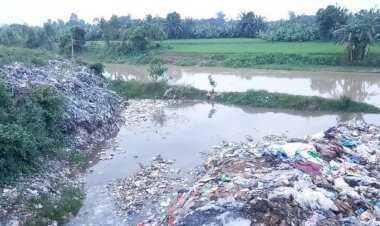 রাজশাহী শহরের সমস্ত বর্জ্য যায় পদ্মা নদীতে