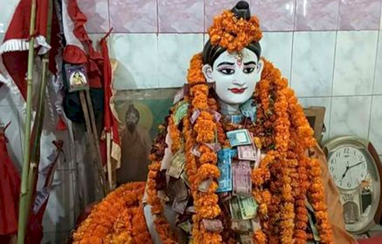 নড়াইলের শ্রী শ্রী তারক গোসাঁই'র বাড়িতে জয় ঢংকা কাশির ছন্দে মুখরিত