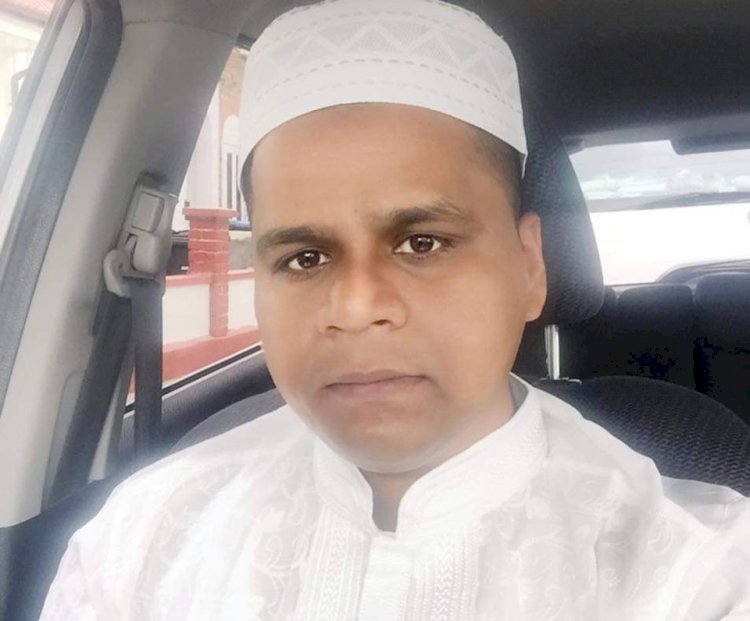 মনোহরদী উপজেলা প্রেসক্লাবে যুক্তরাজ্য প্রবাসীর উপহার প্রদান