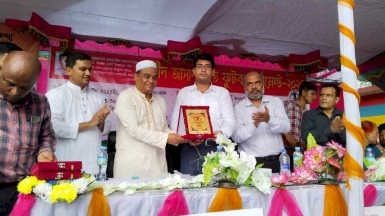 শিবপুর দক্ষিণ সাধারচরে শহীদ আসাদ স্মৃতি ফুটবল টুর্নামেন্ট-২০২৪ অনুষ্ঠিত