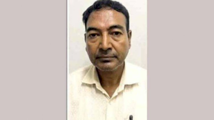 নওগাঁয় প্রশ্নফাঁসের অভিযোগে পিএসসি সহকারী পরিচালক আলমগীর কবির গ্রেফতার