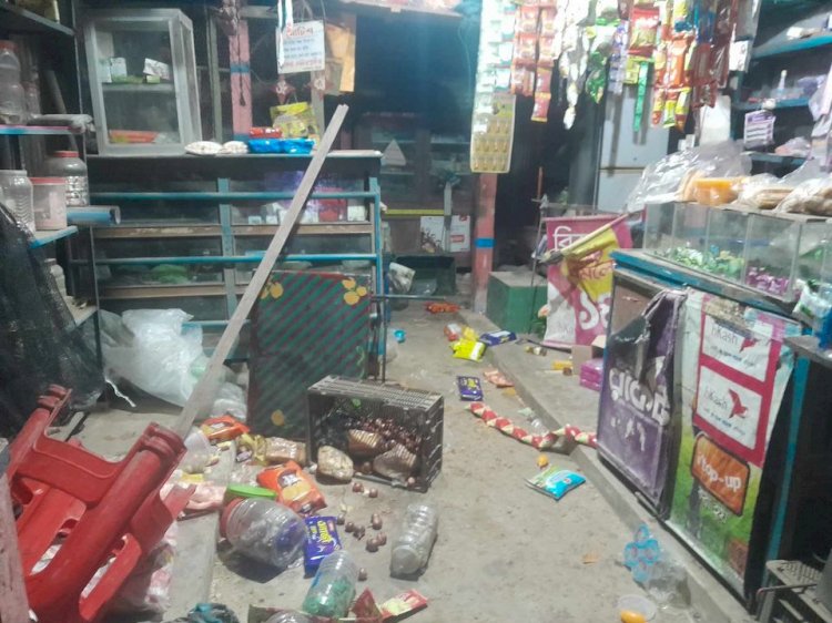 বুড়িচংয়ে চাঁদা না দেয়া দোকানে হামলা ও ভাংচুর