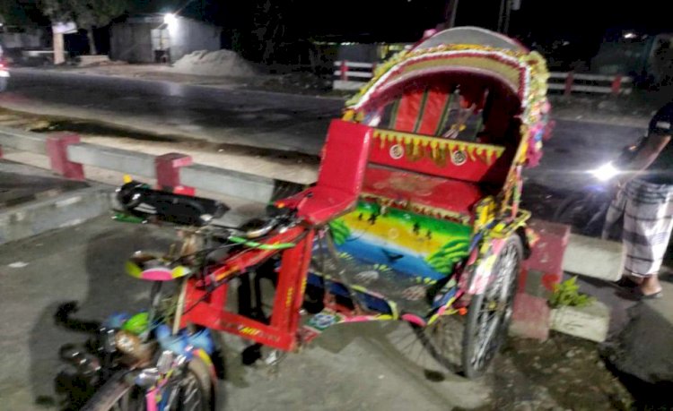 নরসিংদীতে চুরির যাওয়া রিক্সা ১২ ঘন্টার মধ্যে উদ্ধার করলেন মাধবদী থানা পুলিশ