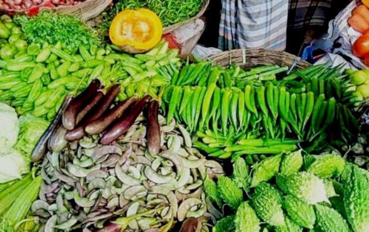 কুমিল্লার বুড়িচং উপজেলায় বিভিন্ন বাজারগুলোতে উঠতে শুরু করেছে শীতকালিন সবজি
