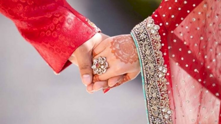 জান্নাতুল নামে এক নারী  দুই স্বামীর সঙ্গে সংসার , এলাকায় চাঞ্চল্য