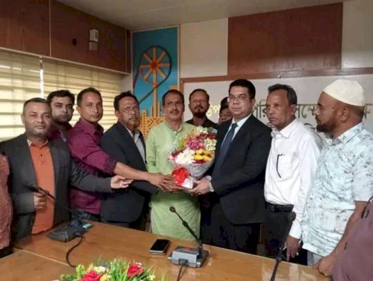 নবাগত নির্বাহী অফিসারের সাথে উপজেলা বিএনপি,র মতবিনিময়