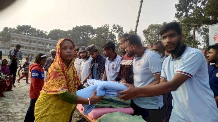 কেশবপুরের মঙ্গলকোট ব্লাড ব্যাংকের পক্ষ  থেকে শীতবস্ত্র বিতরণ