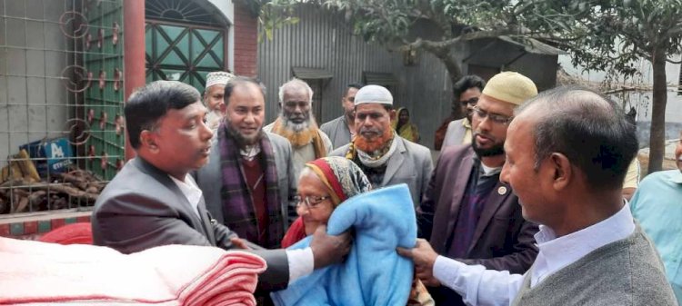 দুবলিয়া মুক্তিযোদ্ধা সোবহান খান ফাউন্ডেশন কর্তৃক কম্বল বিতরণ