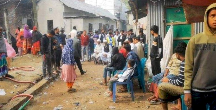 নরসিংদীতে বসতঘরে ঢুকে এক ছাত্রী কে এলোপাতাড়ি কুপিয়ে হত্যা করেছে দুর্বৃত্তরা