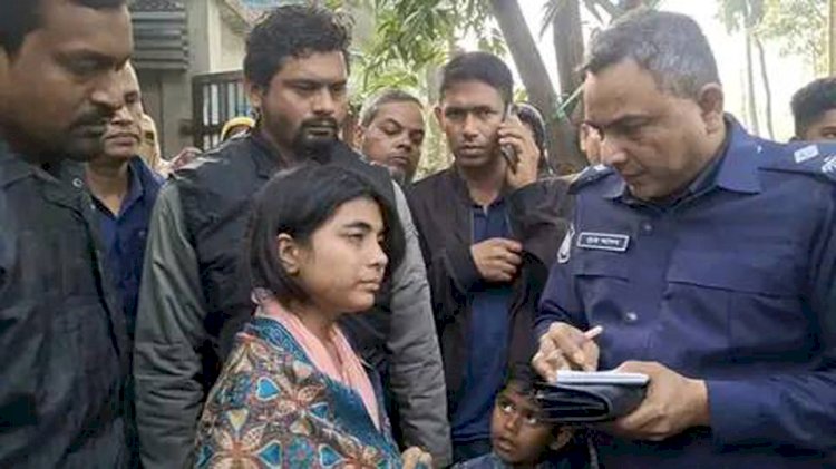 ঢাকা থেকে হারানো ছাত্রী সুবা নওগাঁ থেকে উদ্ধার