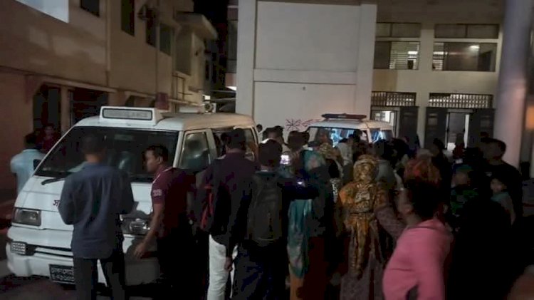 ঠাকুরগাঁও বালিয়াডাঙ্গীতে সড়ক দুর্ঘটনায় ২জন নিহত, আহত ৪জন