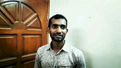 দিনাজপুরে রেলের ১৩০ টিকিটসহ নৌবাহিনী সদস্য আটক।।