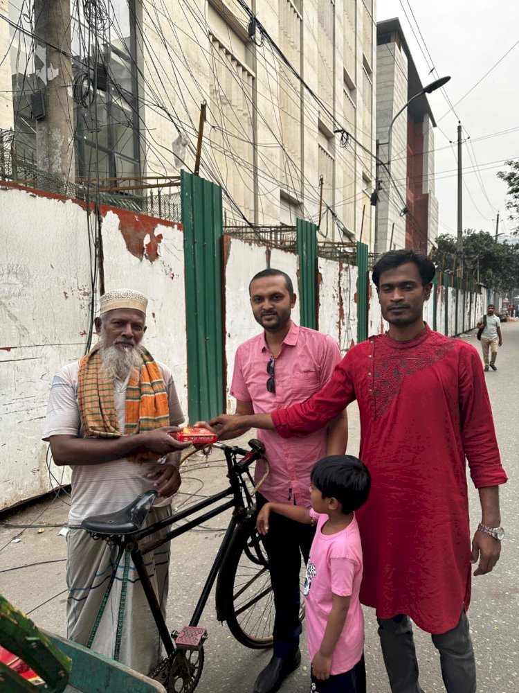 বিপিজেএফ এর উদ্যোগে অসহায় ও দুঃস্থদের মাঝে ইফতার বিতরণ