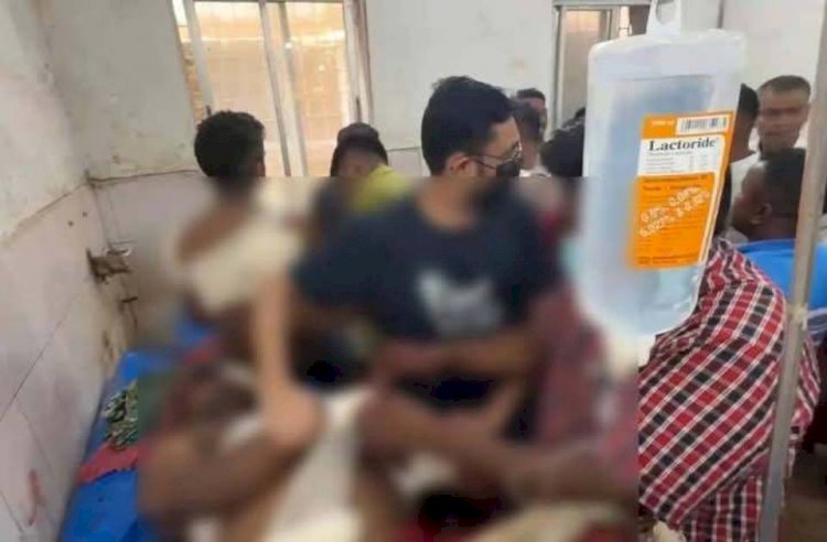 নরসিংদী তে তুচ্ছ ঘটনাকে কেন্দ্র করে ৪ জনকে কুপিয়ে রক্তাক্ত জখম