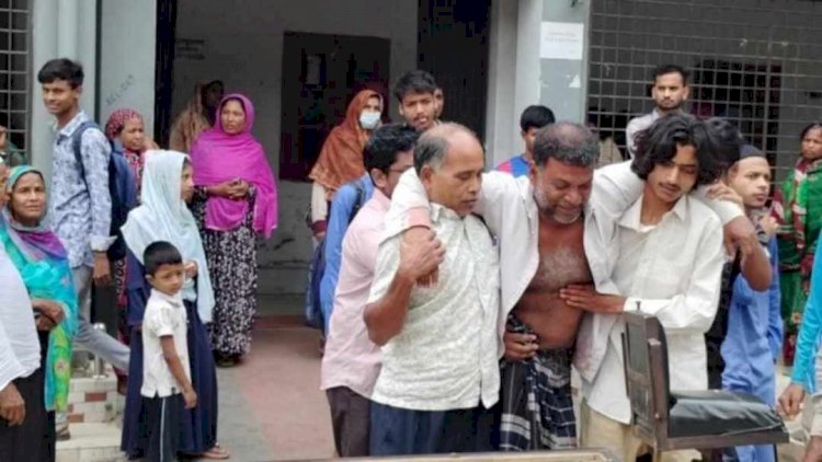 নওগাঁর নিয়ামতপুরের পানিহারা গ্রামে ভাতিজার হাঁসুয়ার কোপে চাচা খুন অতঃপর সুমন আটক