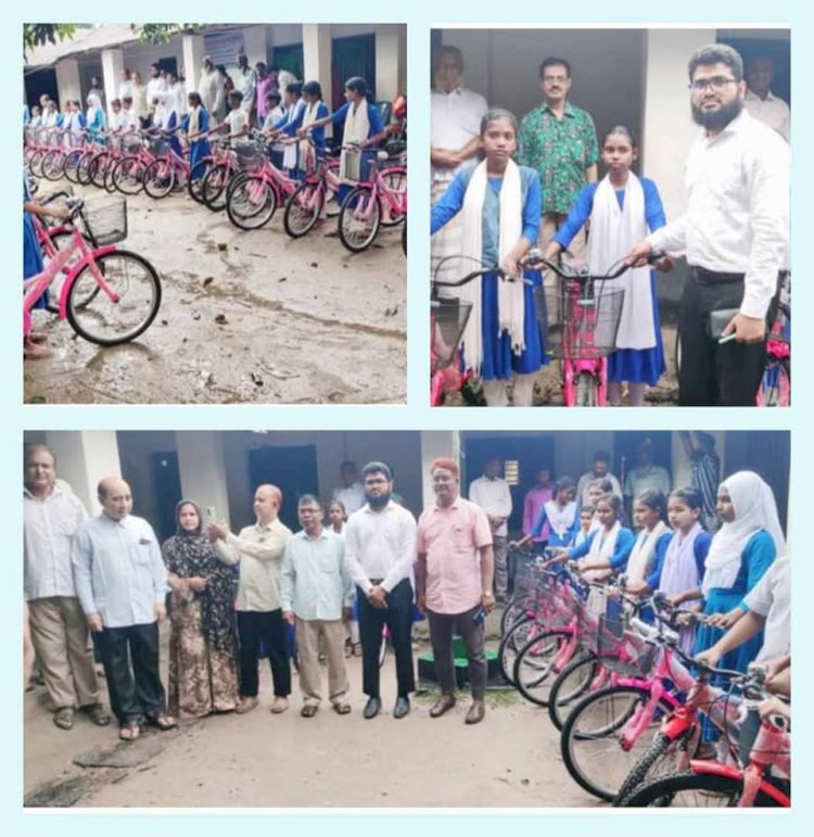 নওগাঁর মহাদেবপুরে উদয়ন সমিতির উদ্যোগে ৩৪ জন ছাত্র-ছাত্রীদের মাঝে বাইসাইকেল বিতরণ