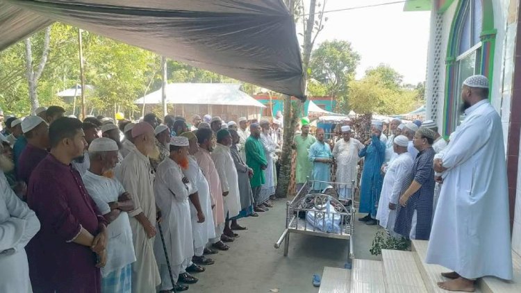ব্রাহ্মণপাড়ায় সাবেক বিআরডিবি'র চেয়ারম্যান শাহীন খাঁনের পিতা এলেন খাঁনের জানাজা সম্পন্ন
