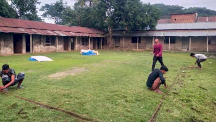 কেশবপুরে খেলাধুলাকে কেন্দ্র করে শিক্ষক-শিক্ষার্থীদের মধ্যে ভুল বোঝাবুঝির অবসান