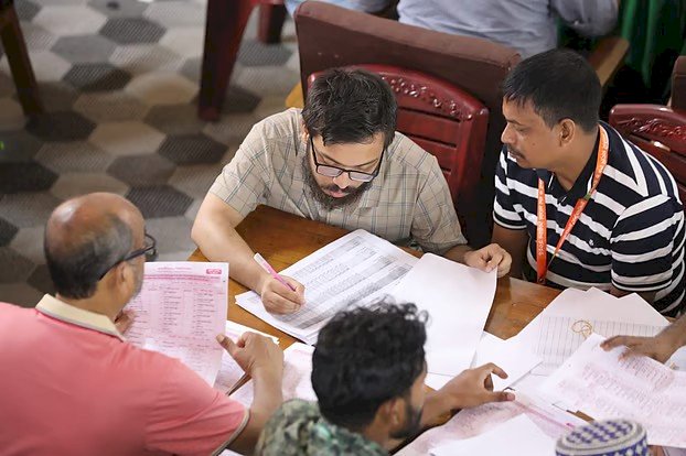 জাকসু: ভোট গুনতে লাগল ৪০ ঘণ্টা