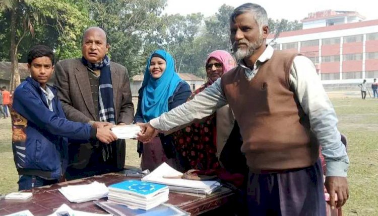 পীরগাছায় শিবদেব চর  দ্বি মুখি উচ্চ বিদ্যালয়ে  বই উৎসব অনুষ্ঠিত