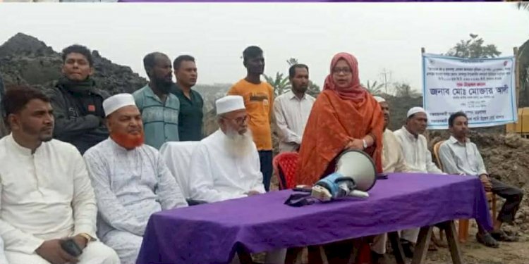কেশবপুরের বাদুড়িয়া খাল পুনঃখননের শুভ  উদ্বোধন করেন, এমপি মোক্তার আলী