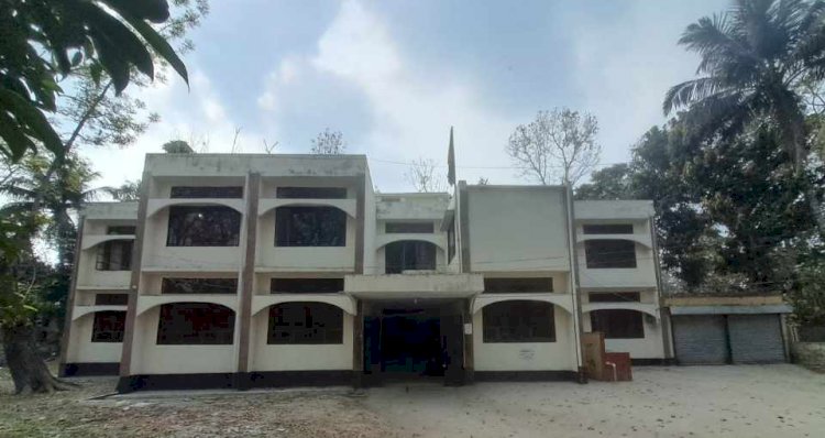 নড়াইলে সহকারি জেলা প্রাথমিক শিক্ষা কর্মকর্তা রনতোষ কুমারের বিরুদ্ধে তদন্ত প্রতিবেদনে পক্ষপাতিত্বের অভিযোগ