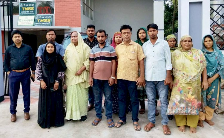 টিএমএসএস'র নওগাঁর হাপানিয়া শাখা পরিদর্শন করলেন অধ্যাপিকা ড. হোসনে আরা বেগম