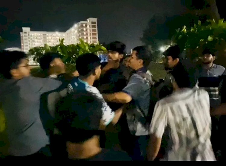 পাবিপ্রবিতে ফের শিক্ষার্থীদের সংঘর্ষ, ভিডিও ধারণে সাংবাদিককে বাধা