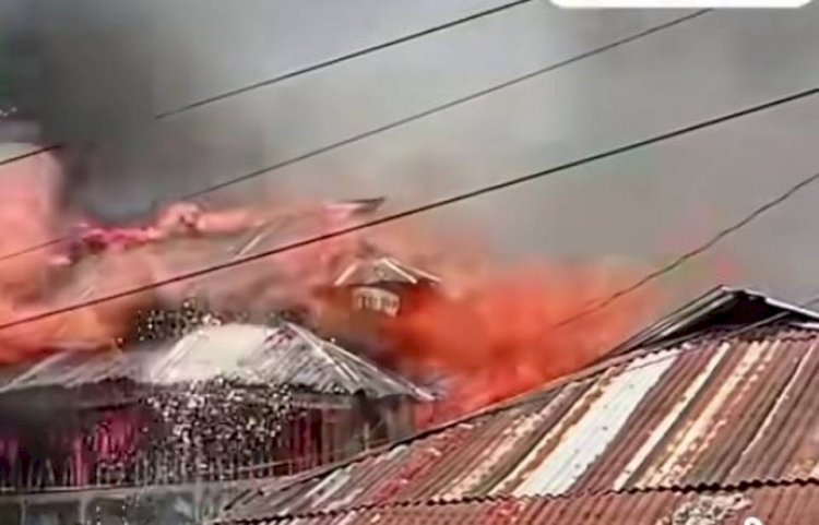 উলানিয়া বাজারে ভয়াবহ অগ্নিকাণ্ড