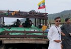 দীর্ঘ এক বছর পর টেকনাফ স্থলবন্দরে মিয়ানমারের কাঠবাহী  ট্রলার : সীমান্ত বাণিজ্যে নতুন আশার আলো