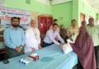 পটুয়াখালীর মির্জাগঞ্জে দরিদ্রদের মাঝে চাউল বিতরণে ০১ আসনের এমপি আলতাফ হোসেন চৌধুরী