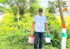নওগাঁর মহাদেবপুর মাতাজি বদলগাছী রাস্তার ধারে ভারতীয় পতাকা রং ক-রার ব্যাপক আলোচনা ও সমালোচনার সৃষ্টি