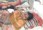 পাবনার শ্রীকোলে স্বামীকে বাঁচাতে যাওয়া গৃহবধূর ৩ আঙুল কেটে নিয়ে গেল নান্নু বাহিনী