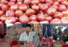 পেঁয়াজের বাজারে অস্থিরতা, বেড়েছে খুচরা দাম